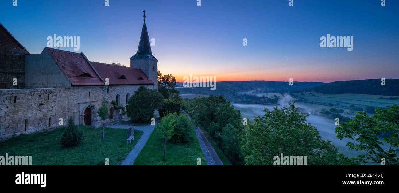 Monastery church Zscheiplitz at sunrise, morning fog in the Unstrut valley, Freyburg, Saxony-Anhalt, Germany Stock Photo