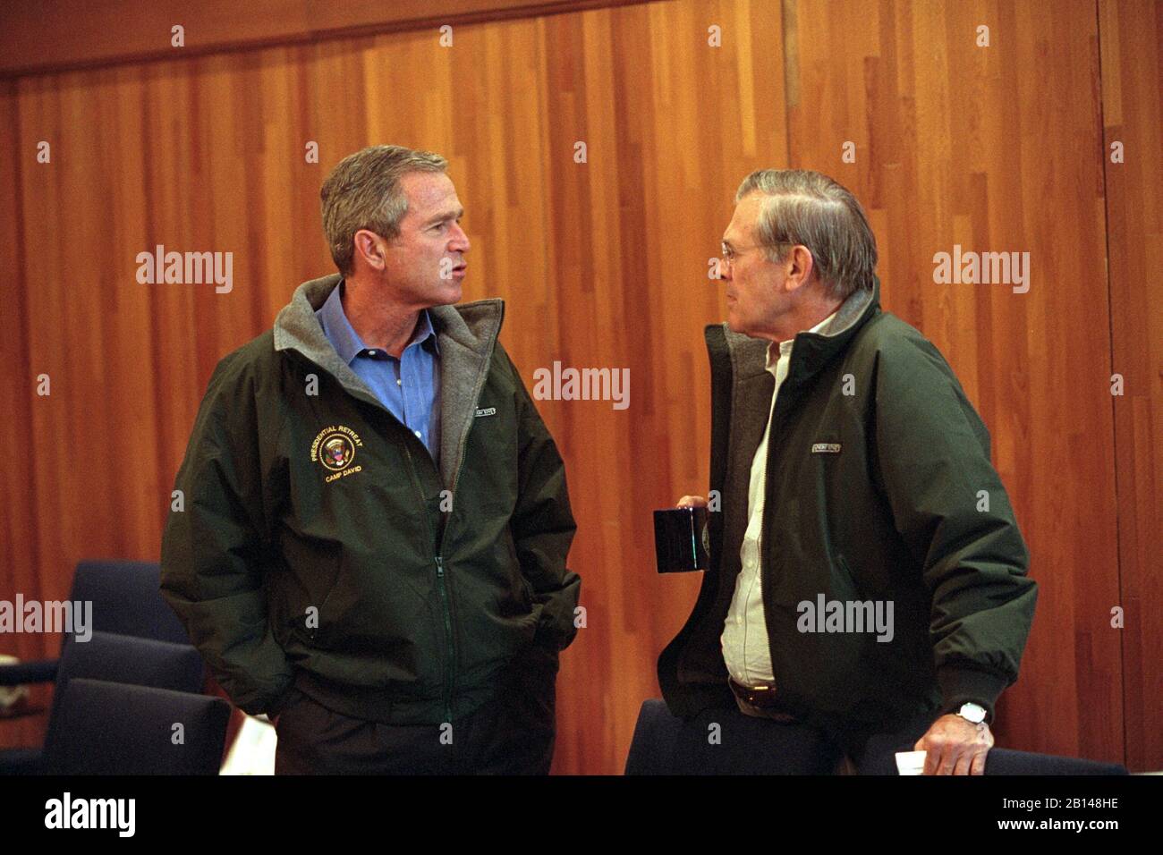 George bush camp david hi-res stock photography and images - Alamy