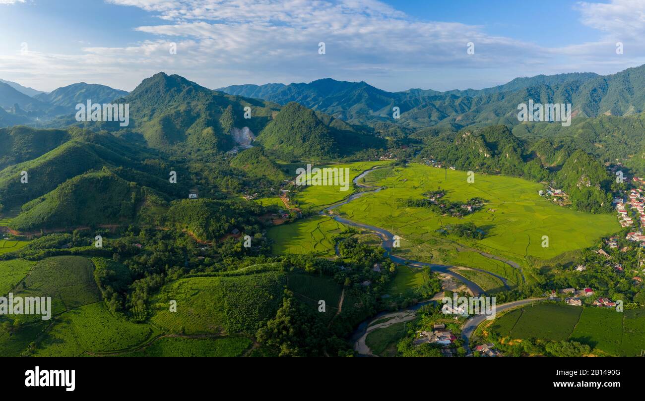 Striking mountains with river and rice fields near Hanoi, Vietnam Stock Photo