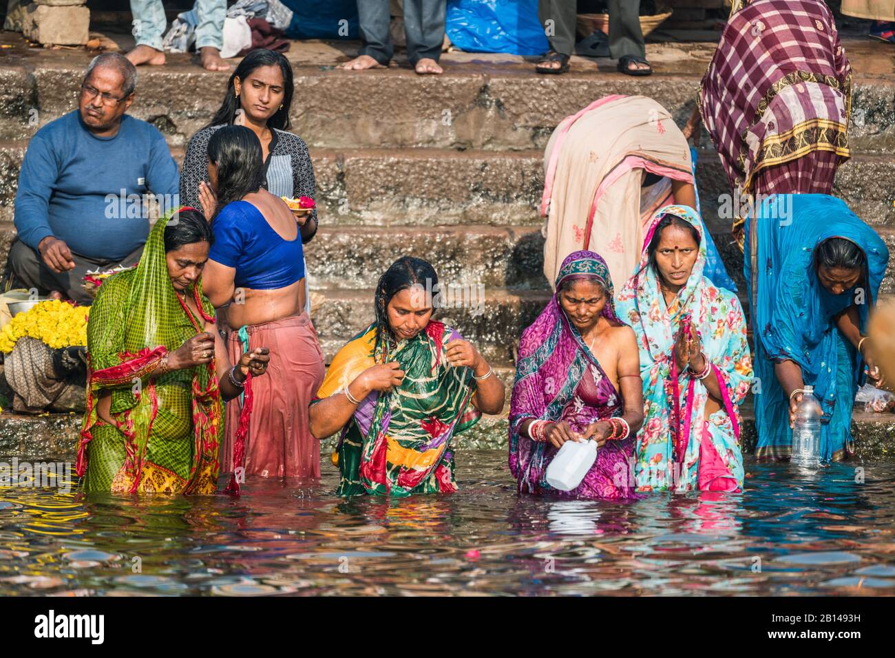 naked girl bathing in holi gnga