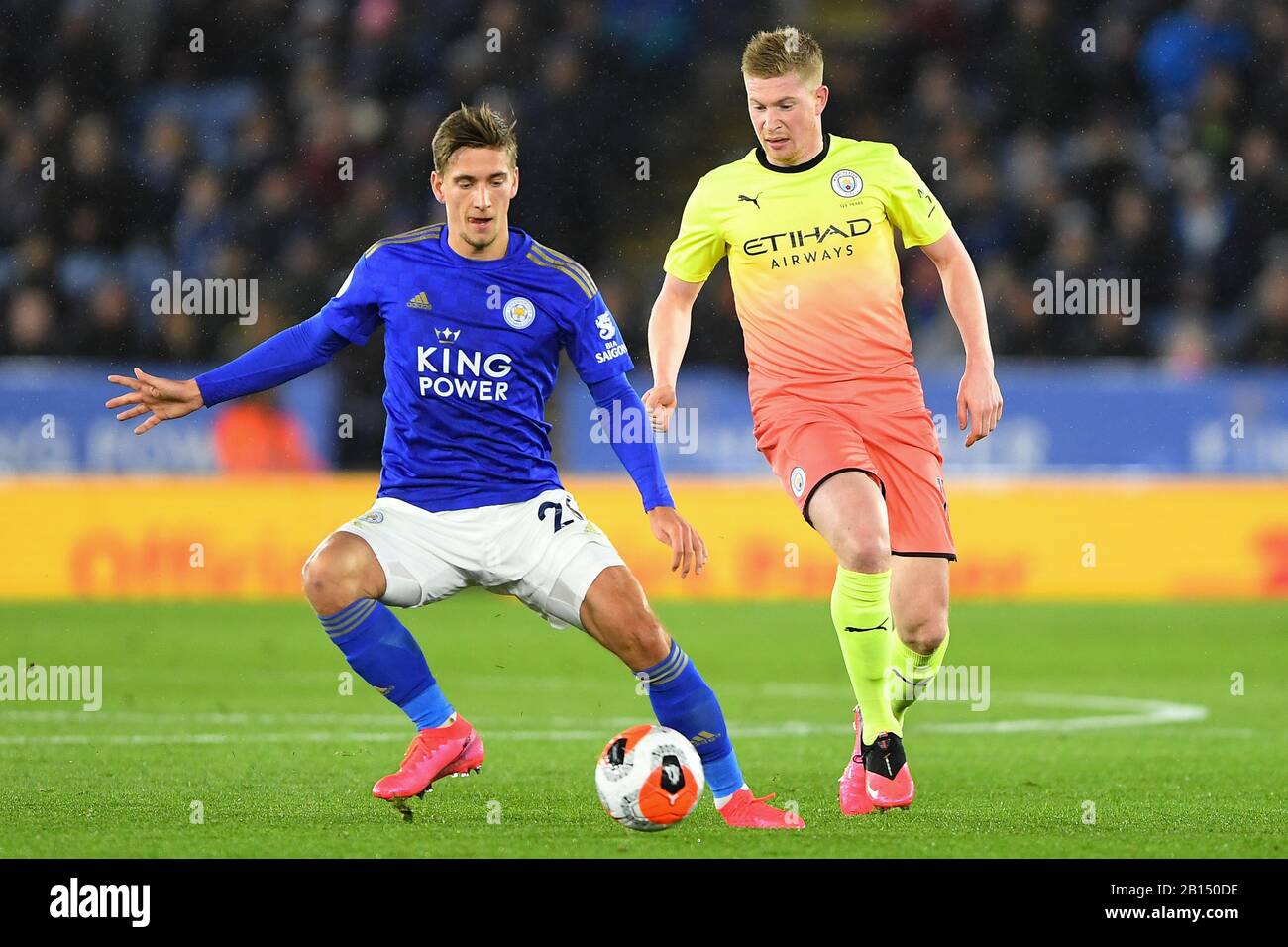 LEICESTER, ENGLAND - FEBRUARY 22ND Dennis Praet (26) of Leicester City during the Premier League match between Leicester City and Manchester City at the King Power Stadium, Leicester on Saturday 22nd February 2020. (Credit: Jon Hobley | MI News) Photograph may only be used for newspaper and/or magazine editorial purposes, license required for commercial use Credit: MI News & Sport /Alamy Live News Stock Photo