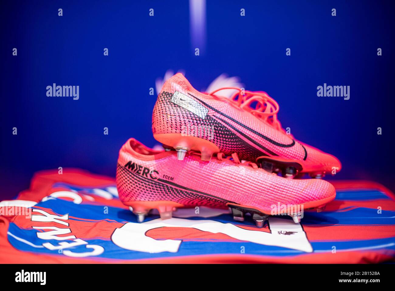Boot room soccer hi-res stock photography and images - Alamy
