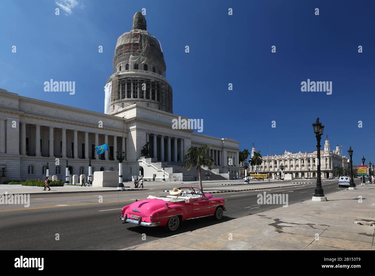 oldtimer in front of the capitol, Cuba, La Habana Stock Photo