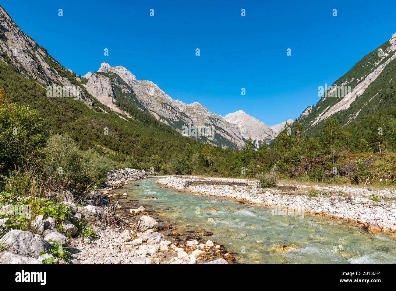 View of the Karwendel valley with mountain peaks, Karwendelbach, Tyrol, Austria Stock Photo