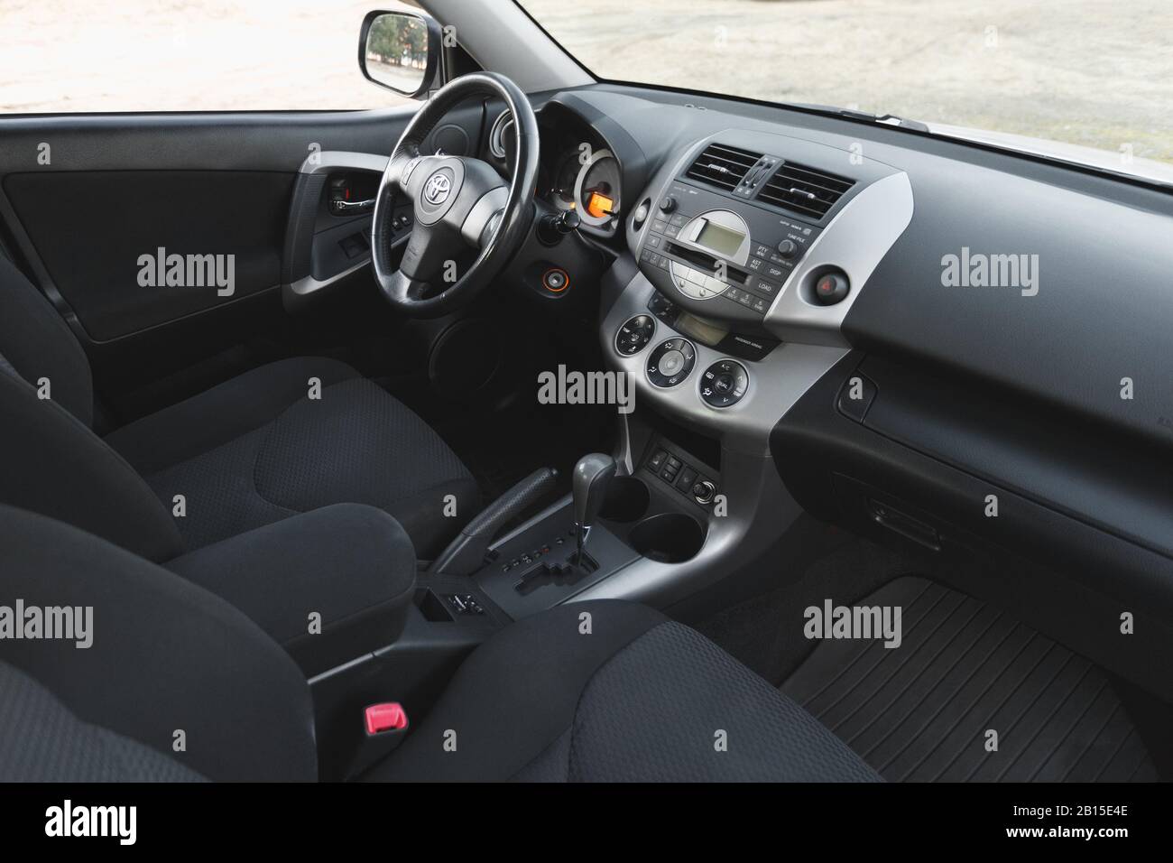 toyota rav4 2006 interior