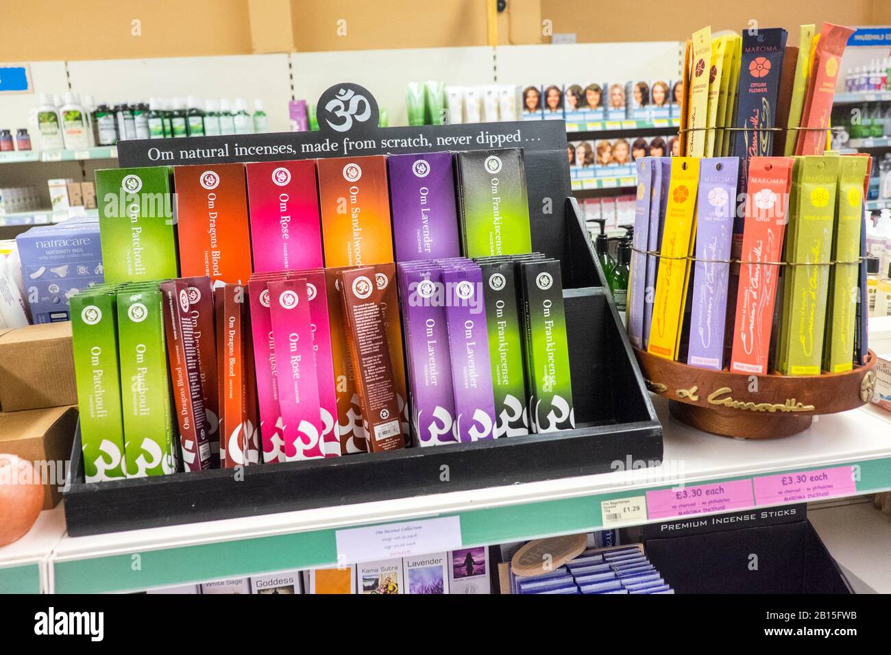 Shop incense sticks hires stock photography and images Alamy