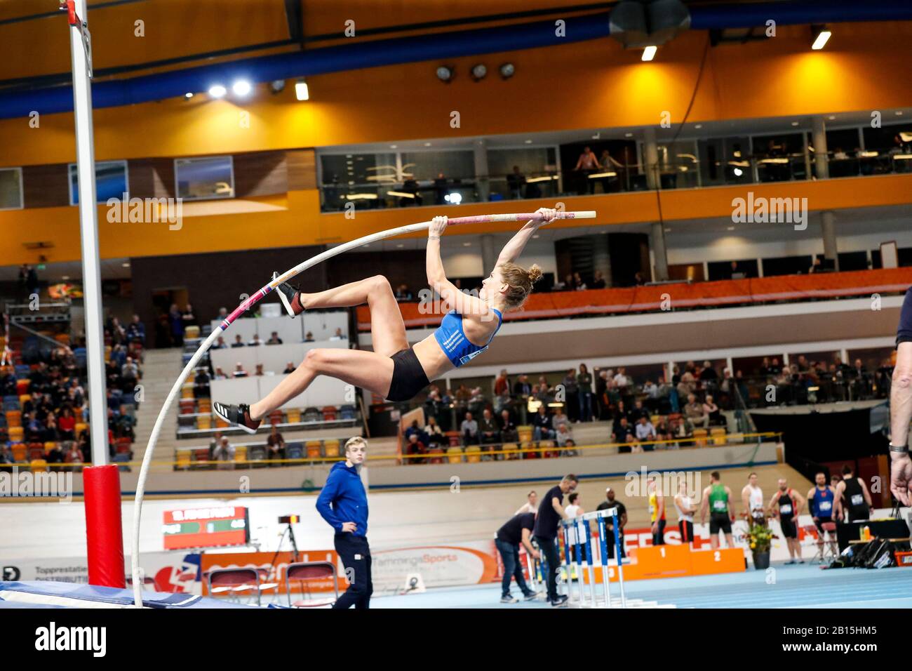 Women high jump hi-res stock photography and images - Alamy