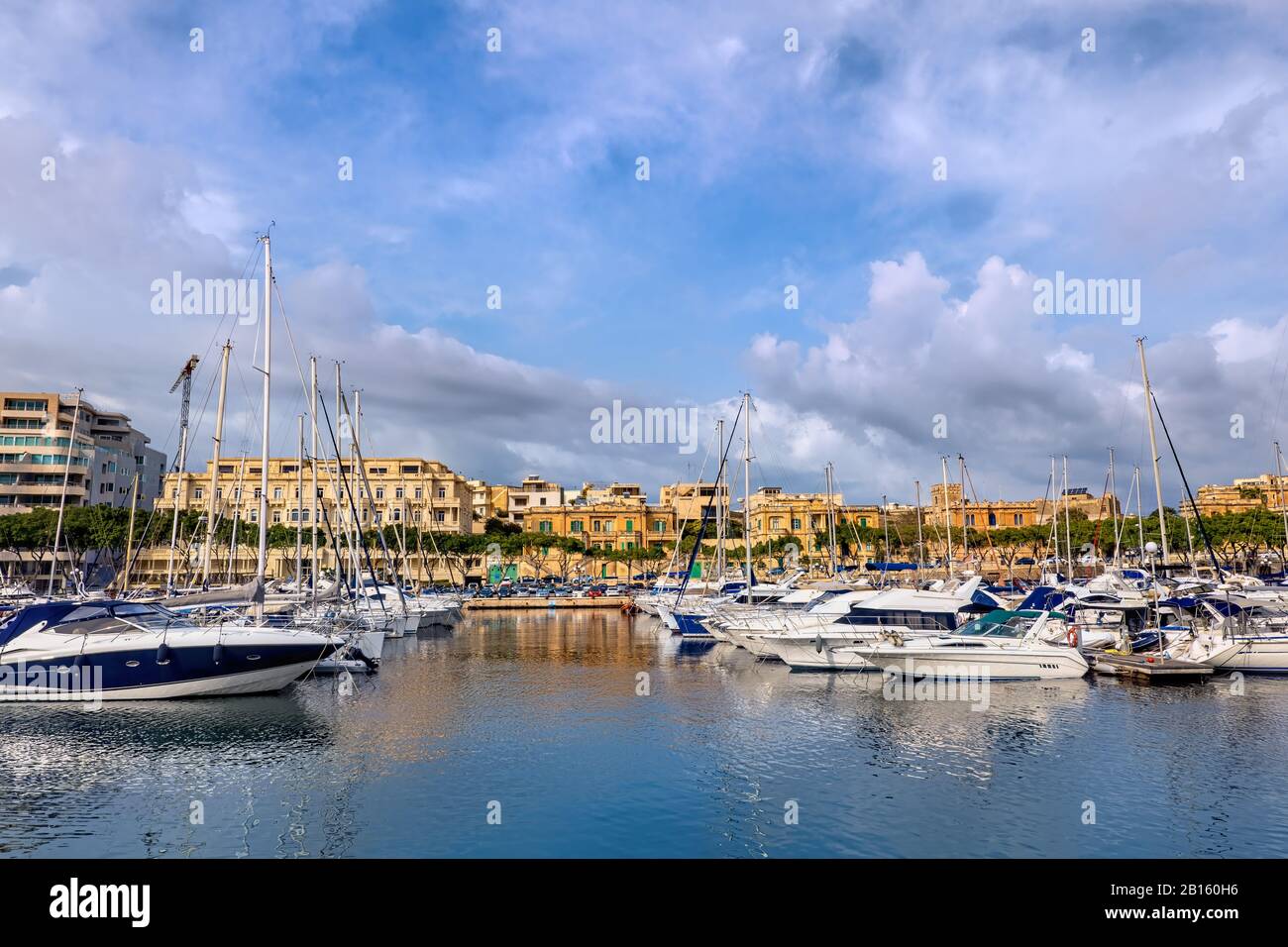 Ta' Xbiex in Malta, town skyline and yach marina in Marsamxett Harbour Stock Photo