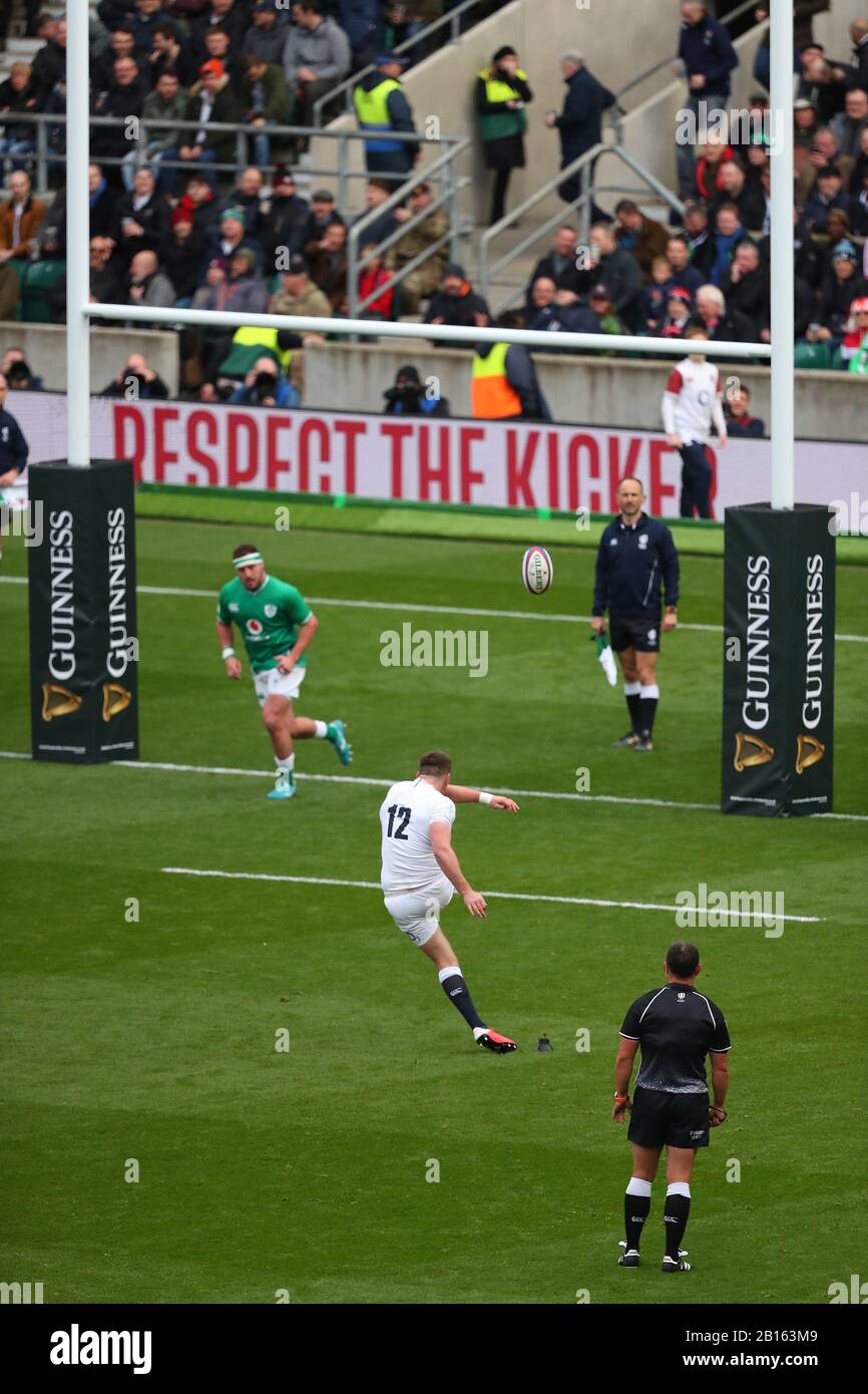 London, UK. 23rd Feb, 2020. Owen Farrell of England kicks a conversion ...