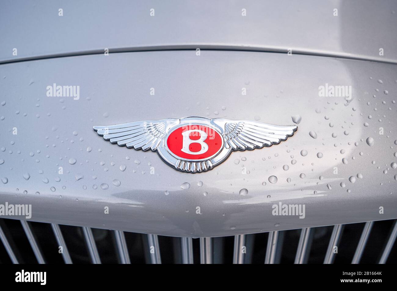 Bentley badge logo car hires stock photography and images Alamy