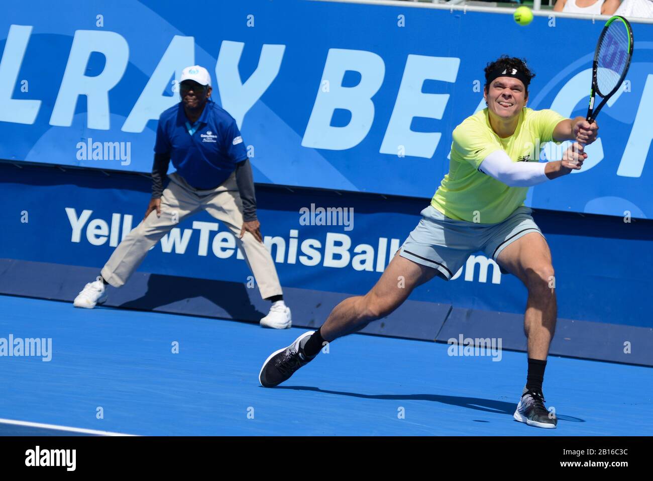 Milos raonic 2022 hi-res stock photography and images - Alamy