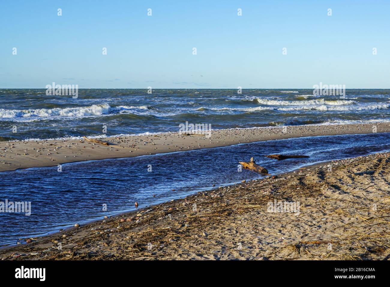 Waves water river sea hi-res stock photography and images - Alamy