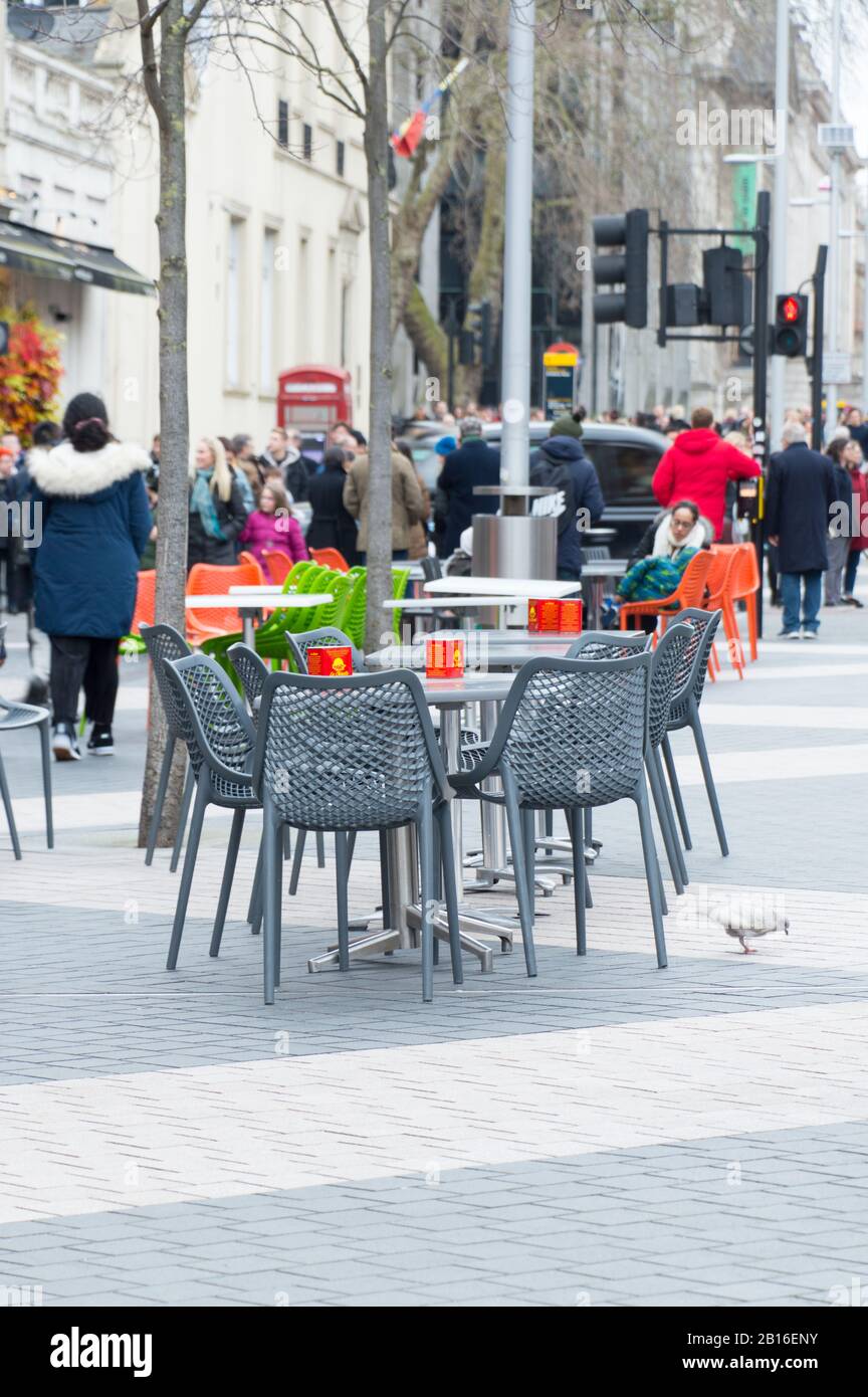 Outdoor seating arrangement by Restaurants in South Kensington, London Stock Photo Alamy
