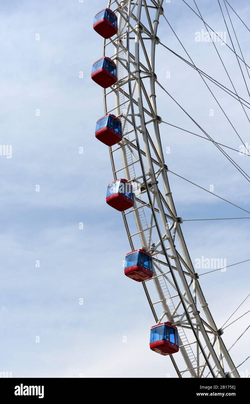 The Tianjin Eye ferris wheel above the Yongle bridge in Tianjin, China Stock Photo