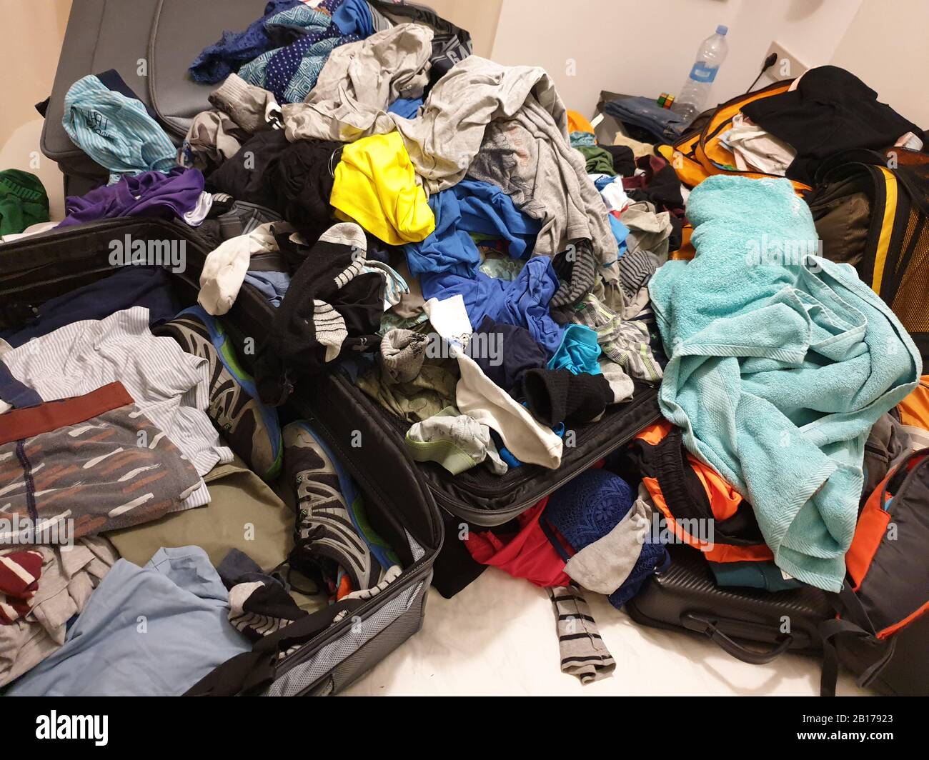 chaotically packing a suitcases in a hotel after the vacations, Spain, Balearic Islands, Majorca Stock Photo