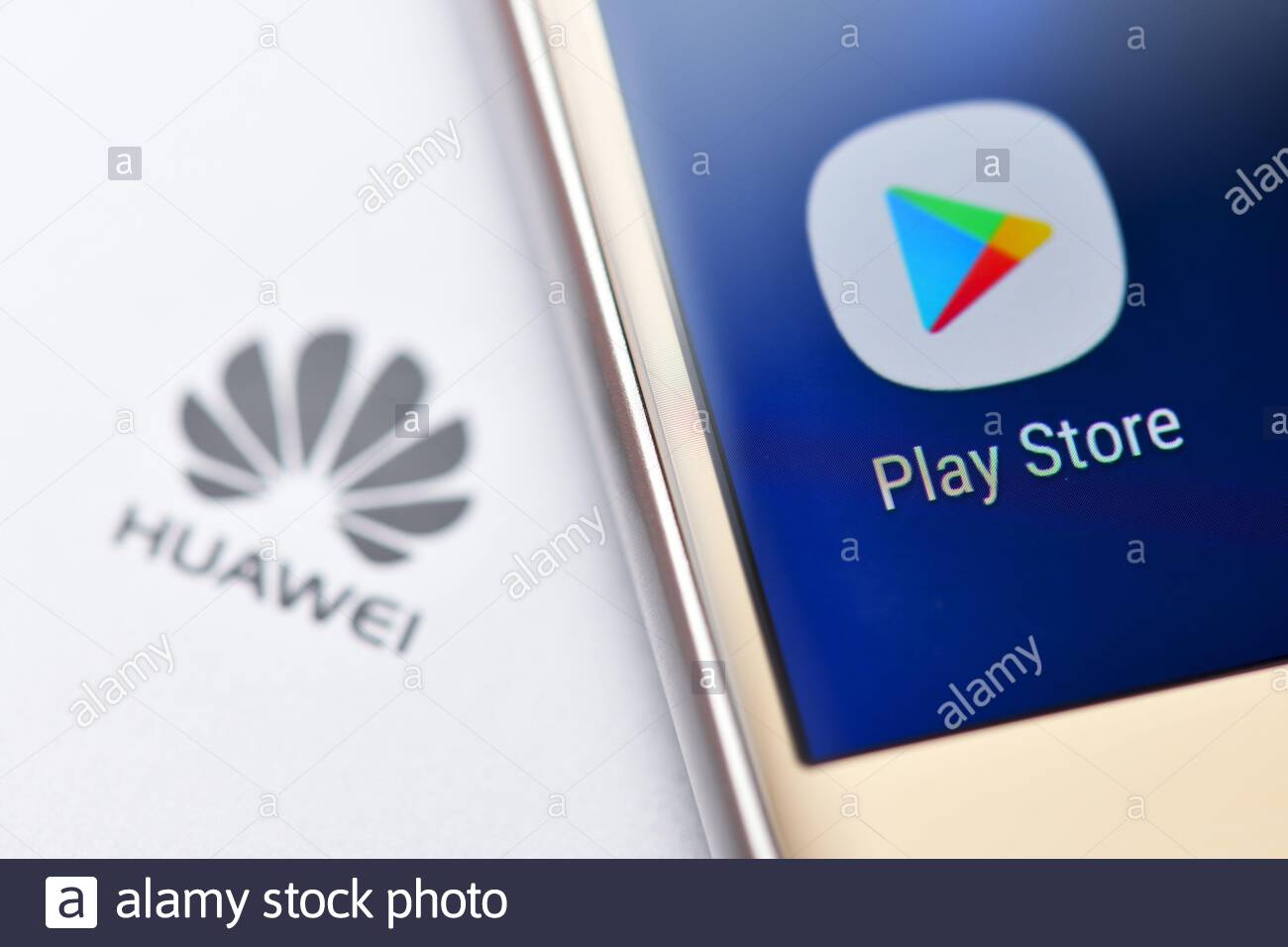 Huawei Store China High Resolution Stock Photography And Images Alamy
