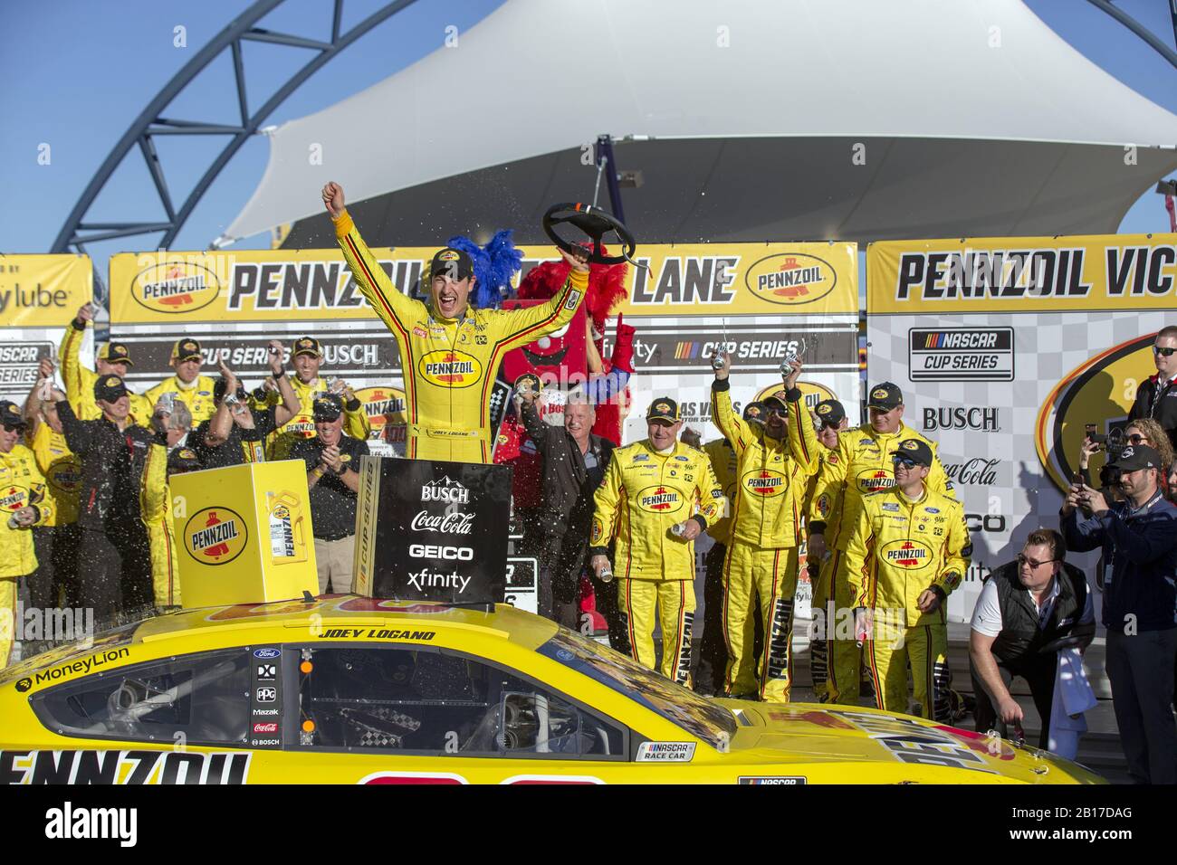 Pennzoil race car hi-res stock photography and images - Page 3