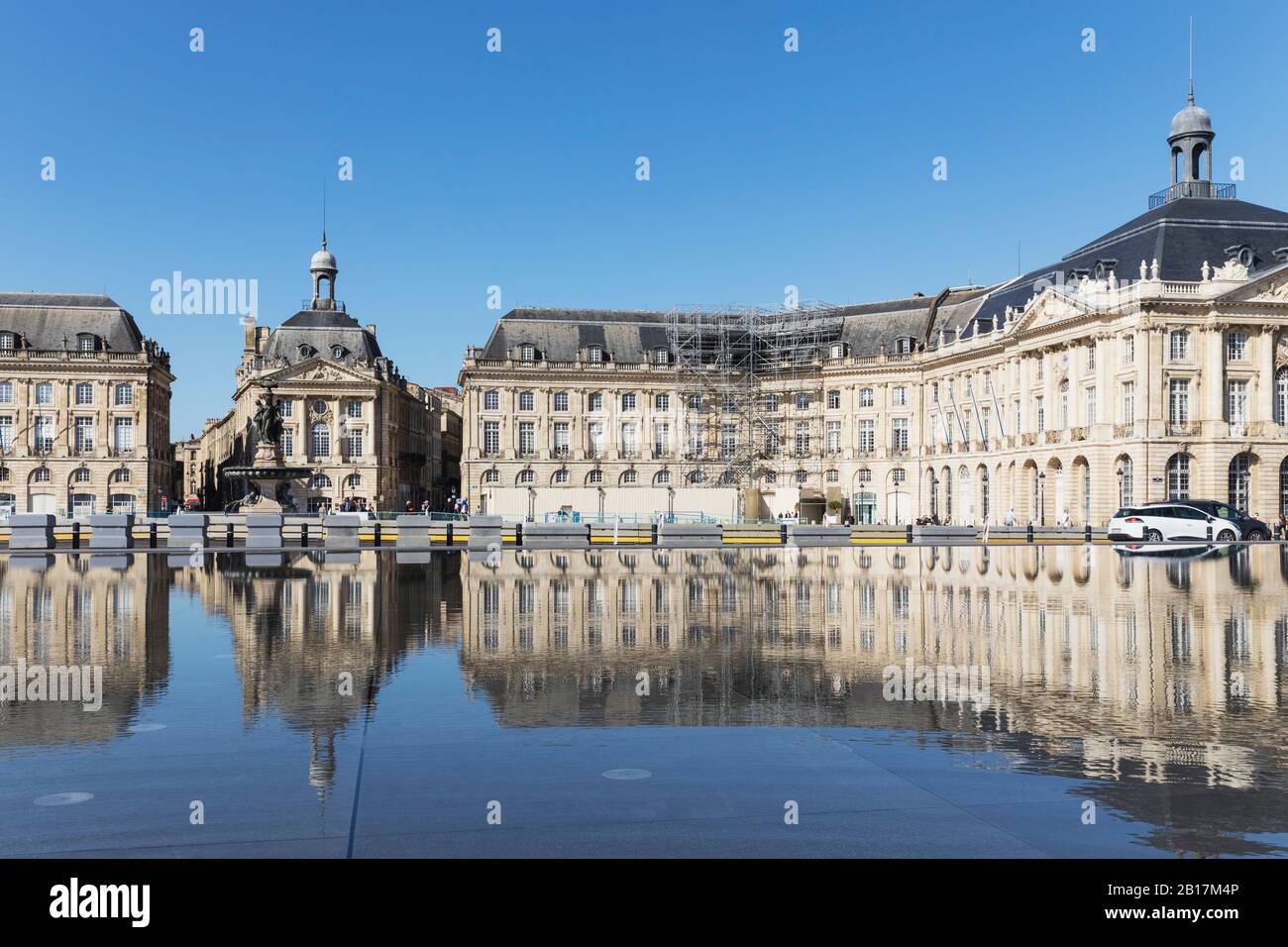 France, Gironde, Bordeaux, Place de la Bourse reflecting in Miroir dEau pool Stock Photo
