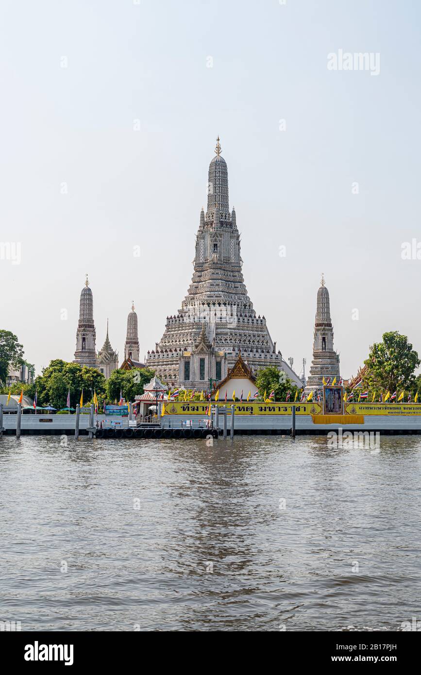 Wat Arun at the Chao Phraya River, Bangkok, Thailand Stock Photo