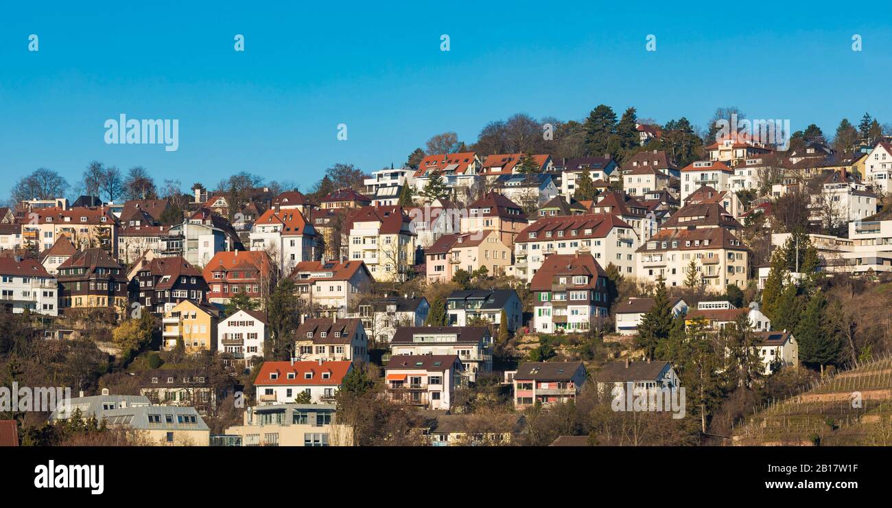 Deutschland, Baden-Württemberg, Stuttgart, Wohngebiet Stuttgart-Mönchhalde, Halbhöhenlage, sehr gute Wohnlage, Wohnhäuser, Mehrfamilienhaus, Villen Stock Photo