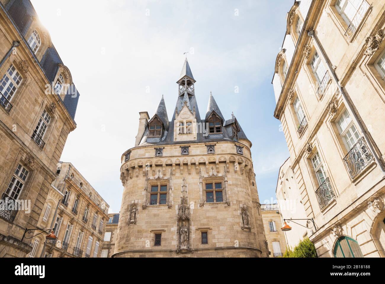 France, Gironde, Bordeaux, Porte Cailhau medieval gate standing between