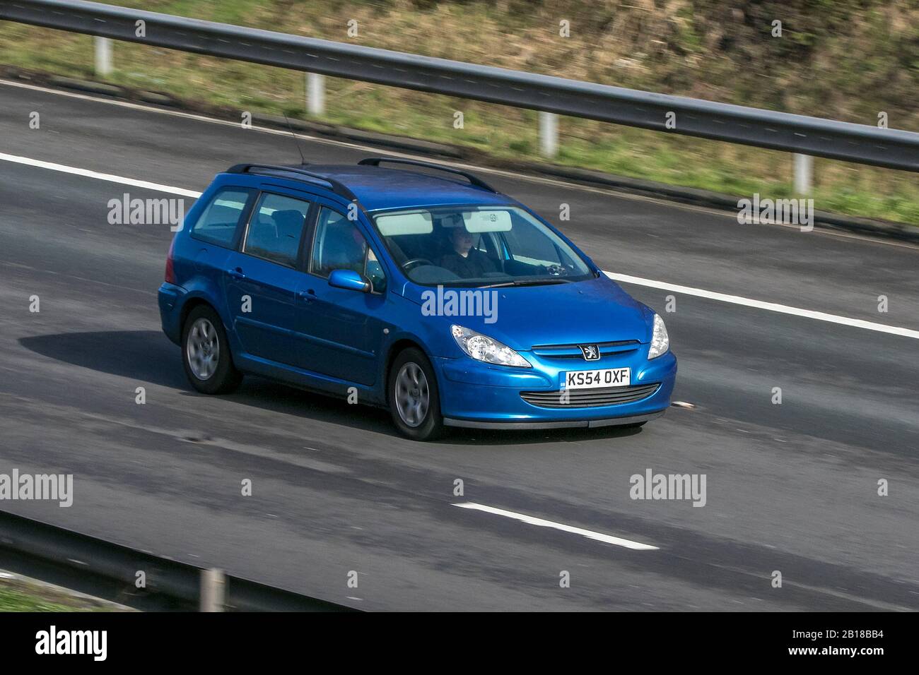 Peugeot 307 saloon car Stock Photo - Alamy