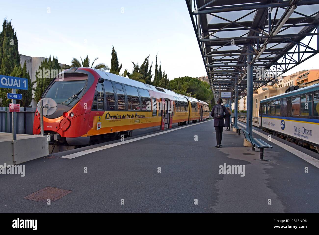 Train st cyr sur mer toulon