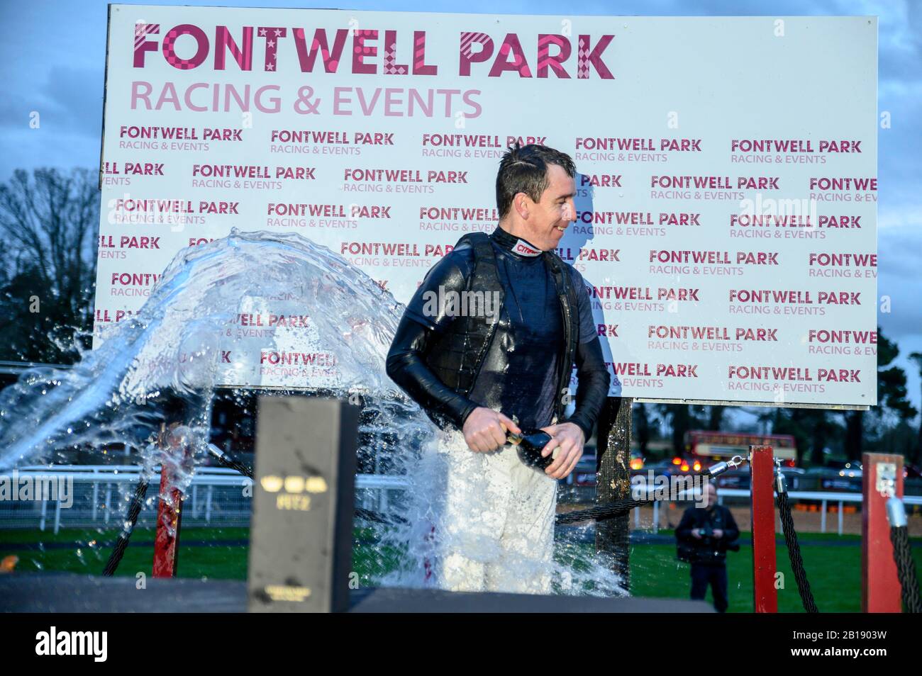 Jockety Leighton Aspell at Fontwell racecourse todayt, Sussex, UK. Her announced he is retiring after today. Darren Cool - 07792308722 - www.dcoolimag Stock Photo
