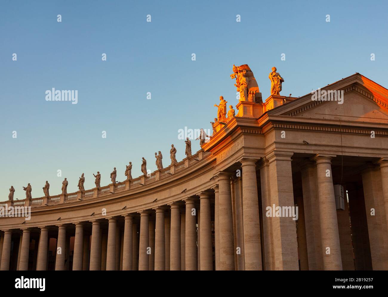 View of the St. Peter's Square colonnades in Rome Stock Photo - Alamy