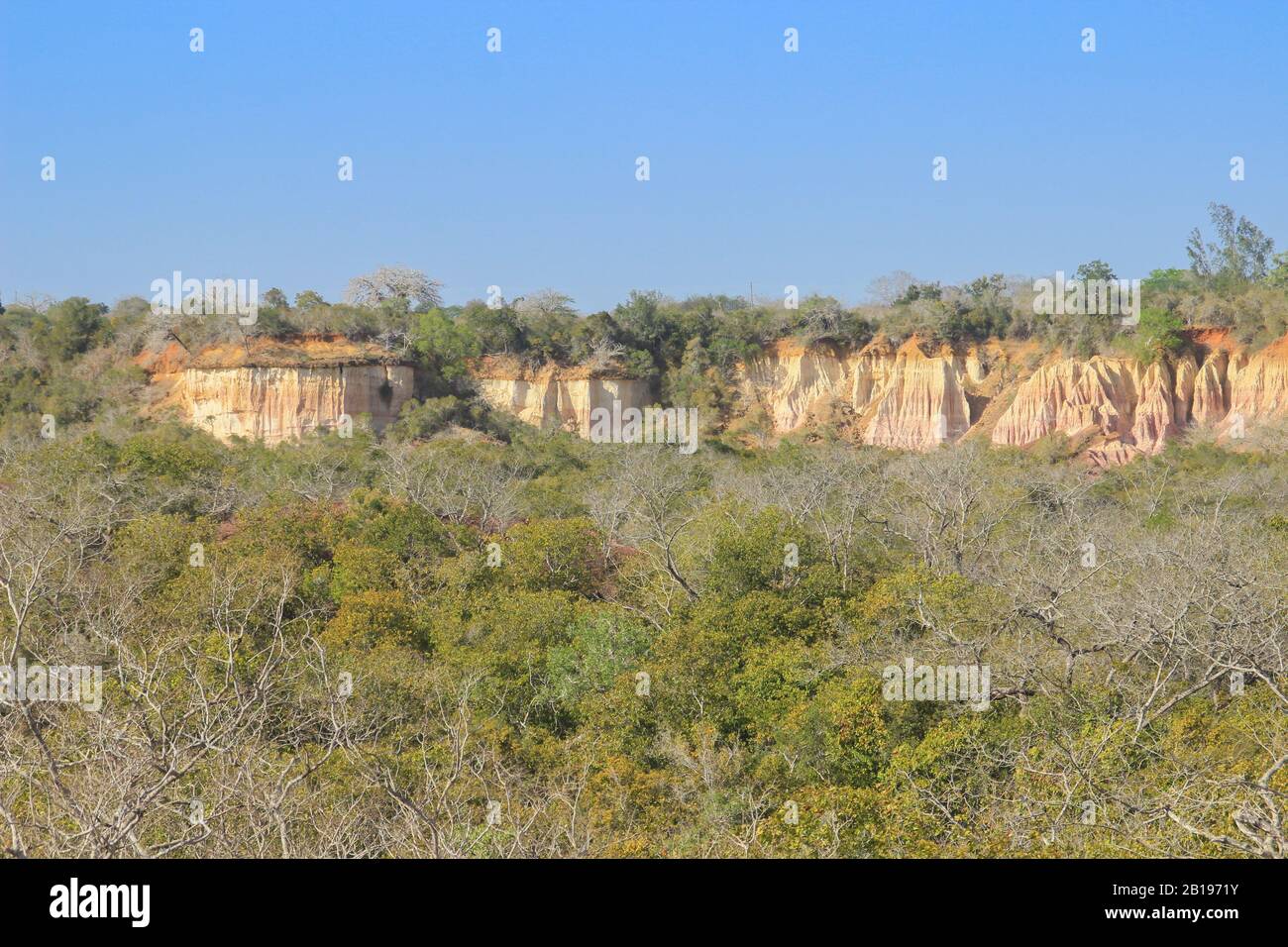 Kenya Rocks The famous attraction in Kenya is the gorge of Hell's Kitchen - stones ...
