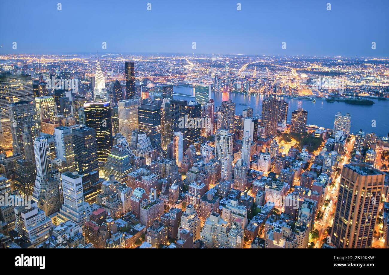 New York City Usa Night Aerial View Of Midtown Manhattan Skyscrapers From A High Viewpoint Stock Photo Alamy New York City Usa Night Aerial View Of Midtown Manhattan Skyscrapers From A High Viewpoint Stock Photo Alamy