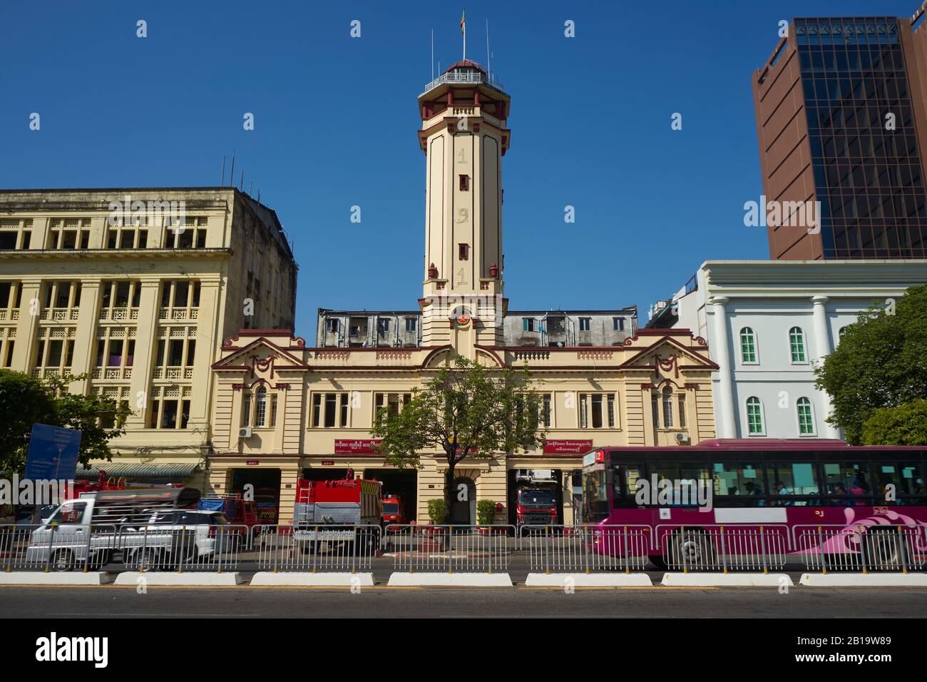 Feuerwache, Innenstadt, Yangon, Myanmar Stock Photo