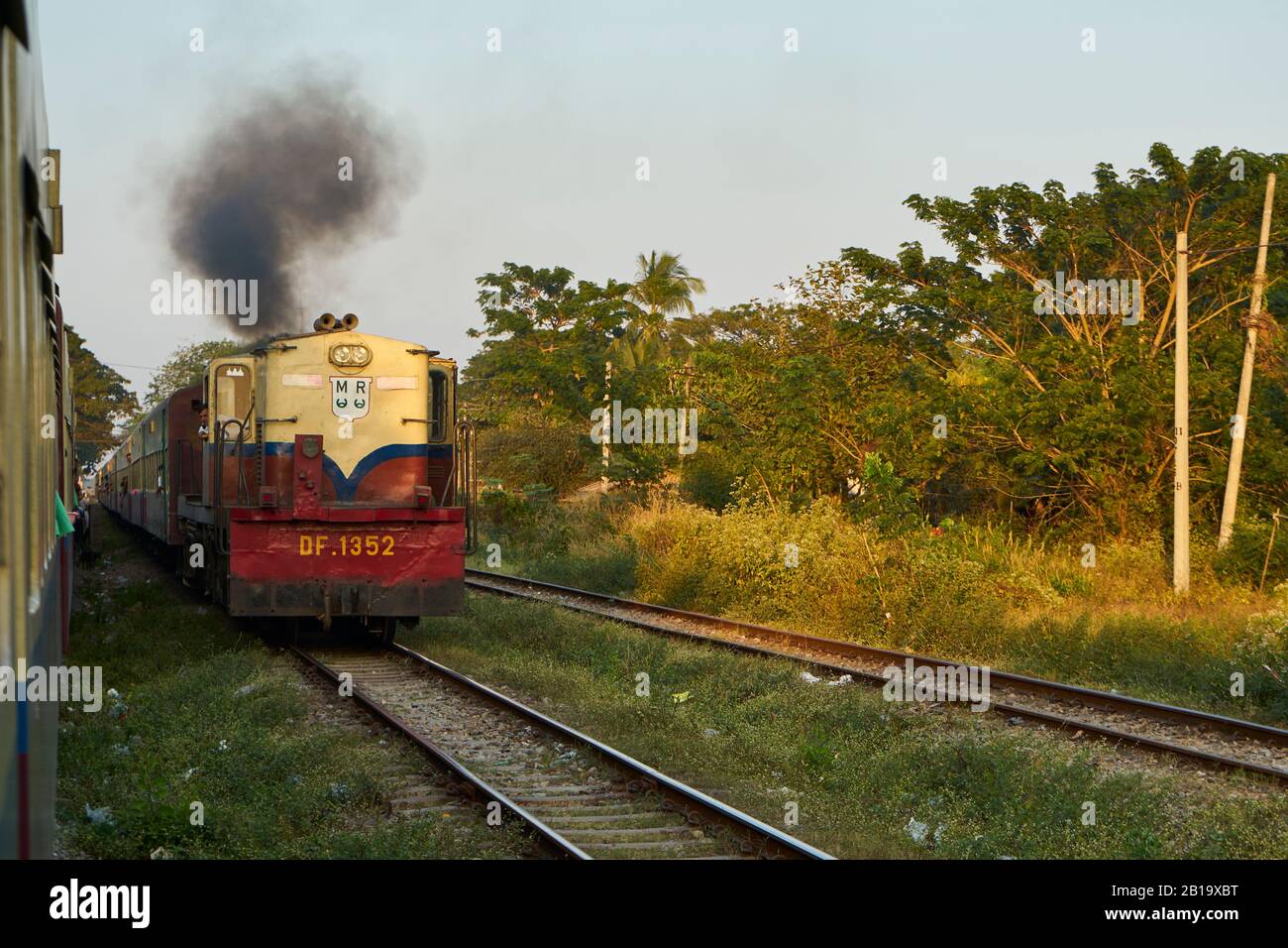 Lokomotive, Zugstrecke von Yangon nach Mandalay, Myanmar Stock Photo