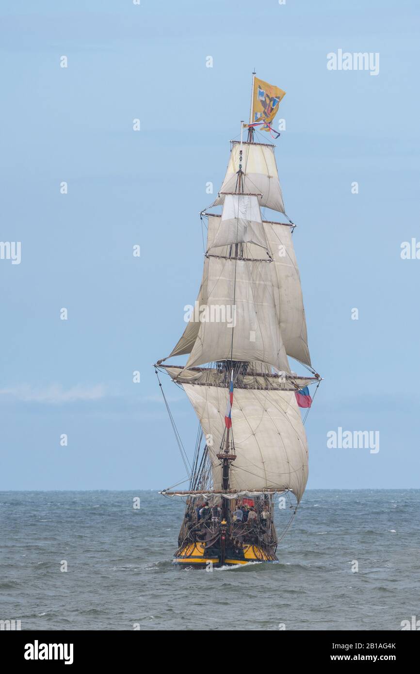 Ayollar mushuklari bilan chekishadi Yosh qizlar bilan shaxsiy porno toplami