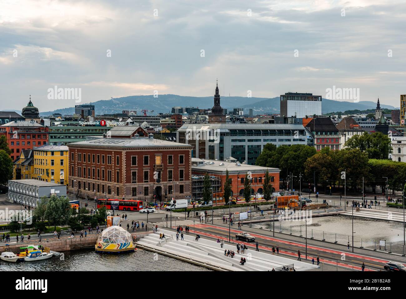 Editorial 08.31.2019 Oslo Norway View of the downtown area with traffic and people in the fall evening Stock Photo