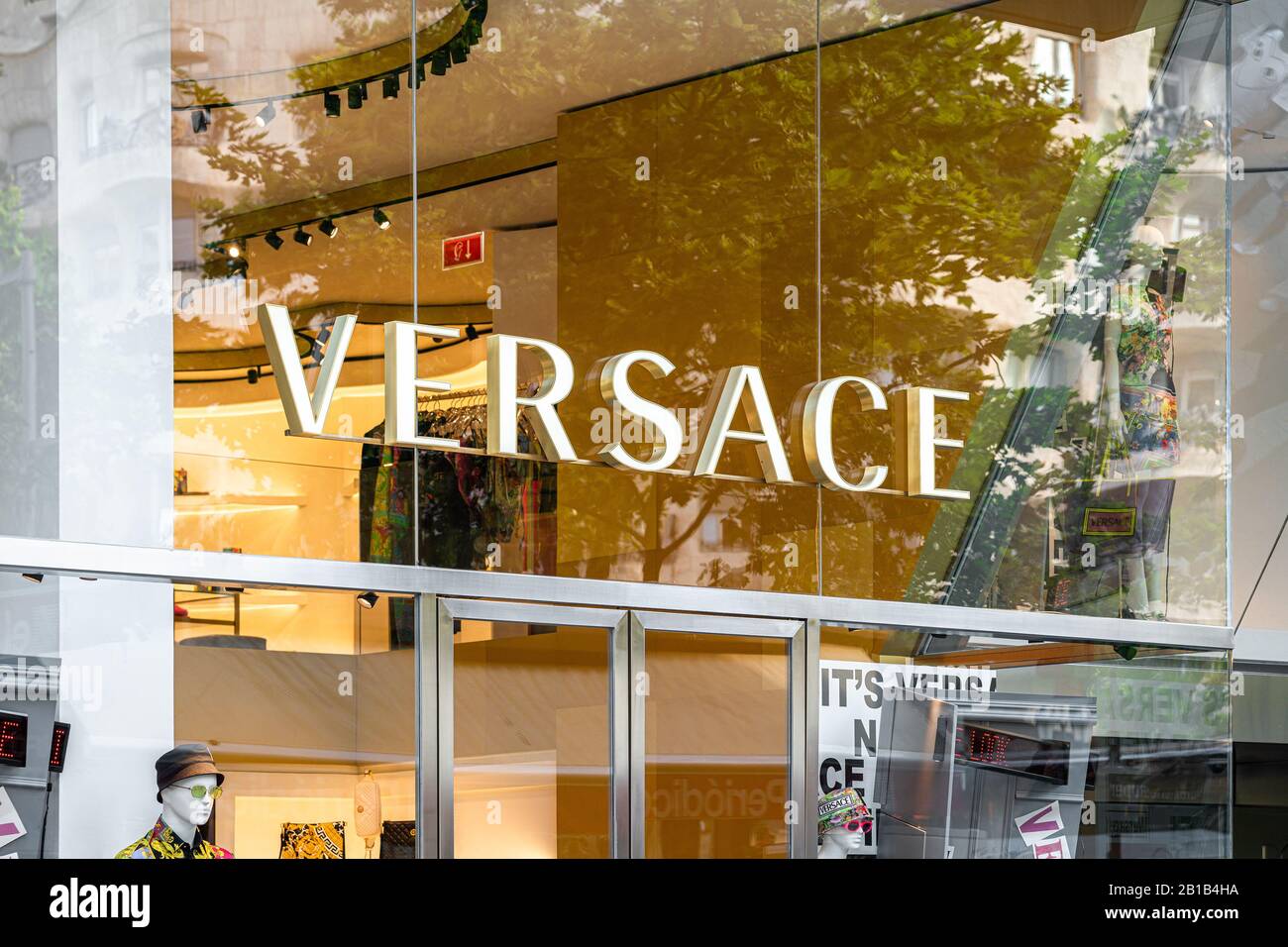 Versace Shop Store Front High Resolution Stock Photography and Images -  Alamy