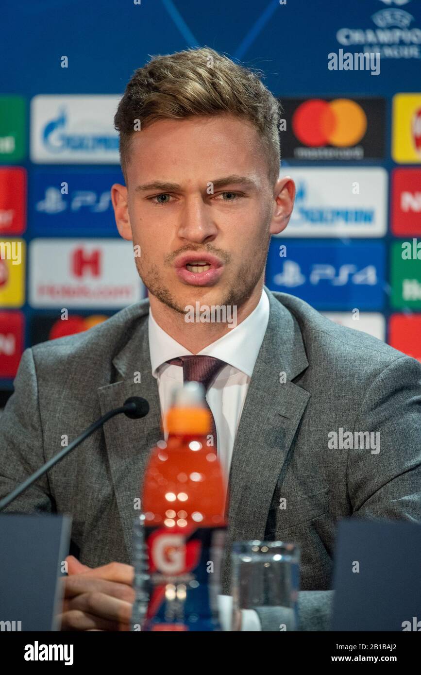 London, United Kingdom. 24 February 2020. Player Joshua Kimmich speaks at a FC Bayern Munich pre-match press conference at Stamford Bridge ahead of their UEFA Champions League match against Chelsea FC on Tuesday 25th February 2020. Credit: Peter Manning/Alamy Live News Stock Photo