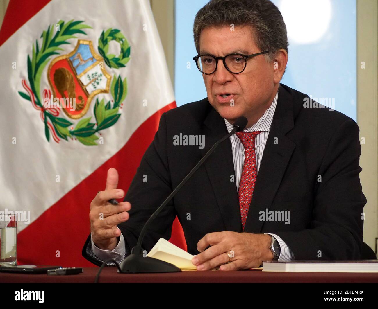 Ambassador Gustavo Adolfo Meza-Cuadra, chancellor of Peru, giving a press conference to the foreign journalists accredited in Peru Stock Photo
