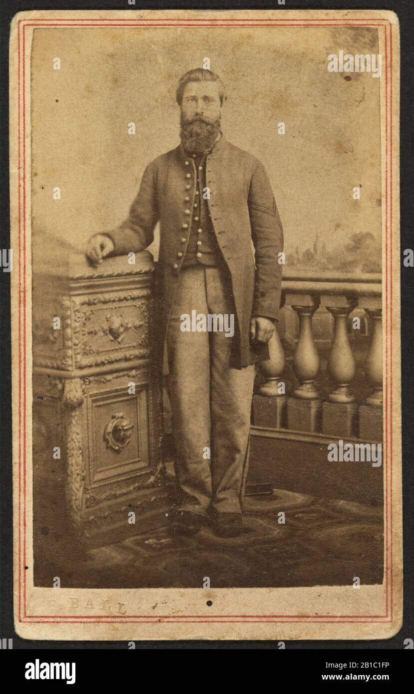 Full-length portrait of a soldier, identified in inscription as Pvt. C. Kelsey, Company C, 152nd New York Volunteers) - J.P. Ball, 30 W. 4th St Stock Photo
