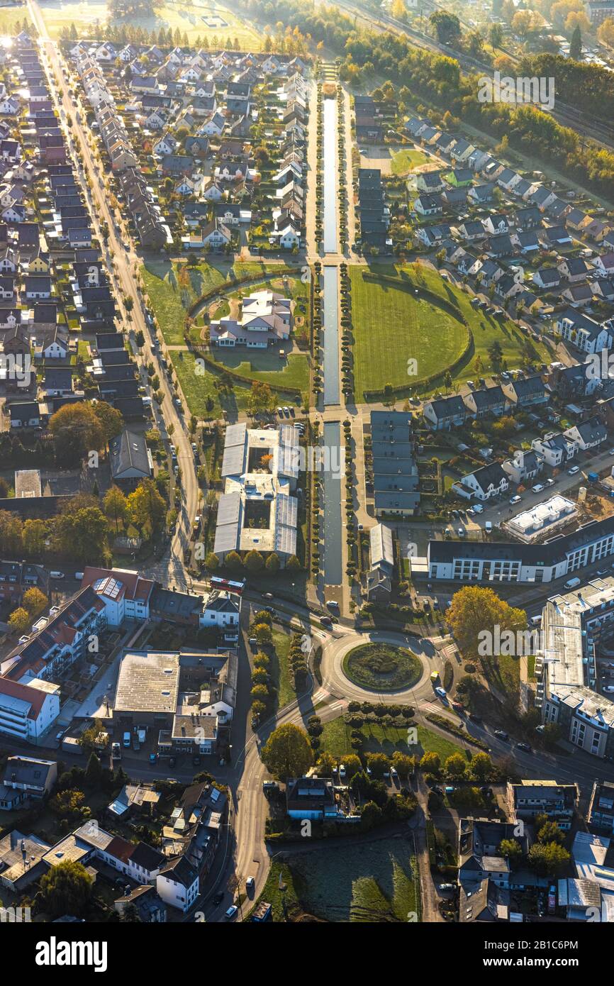 Aerial view, Living and living at the North Canal in Robend, Integrative day-care centre Am Steinkreis, part of the North Canal following the plans of Stock Photo