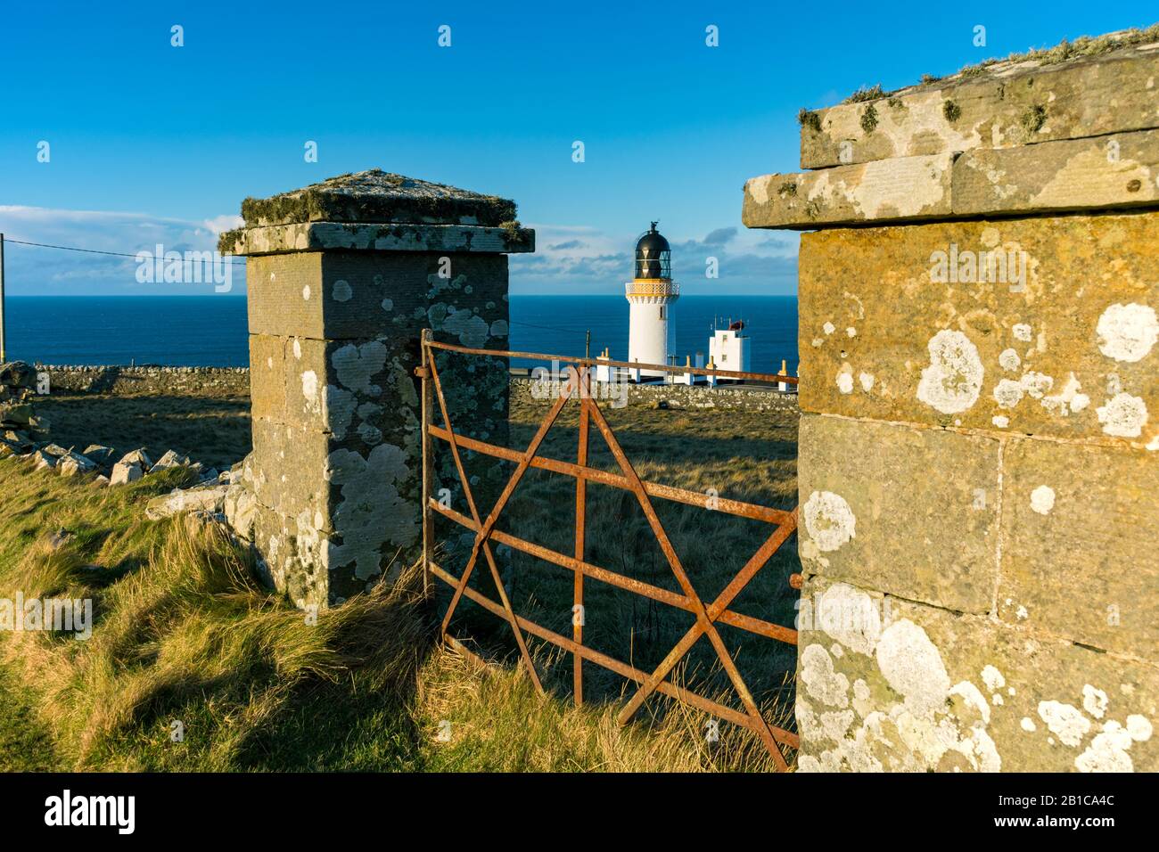 The lighthouse at Dunnet Head, most northerly point of the British mainland.  Caithness, Scotland, UK. Stock Photo