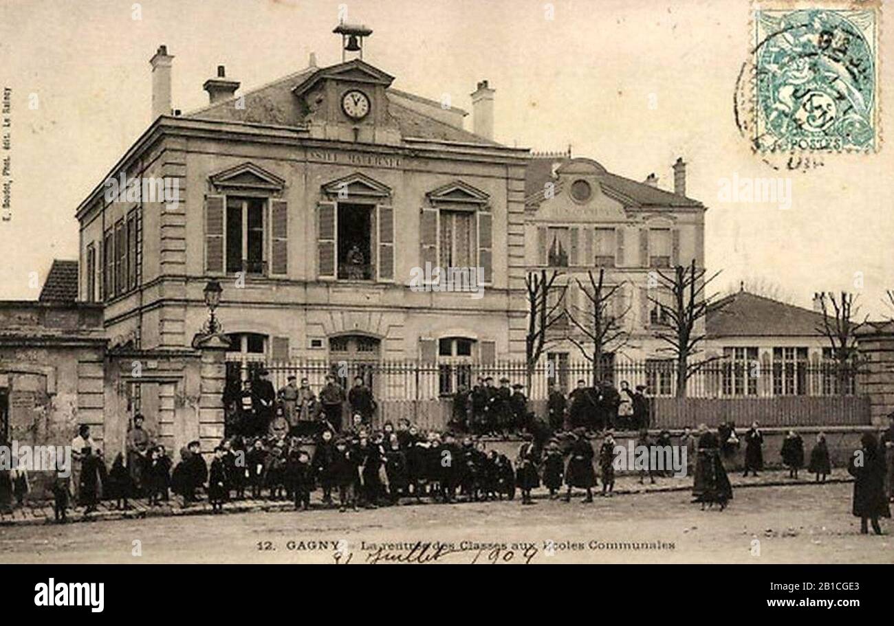 Gagny.Ecole communale PaulLaguesse Stock Photo Alamy