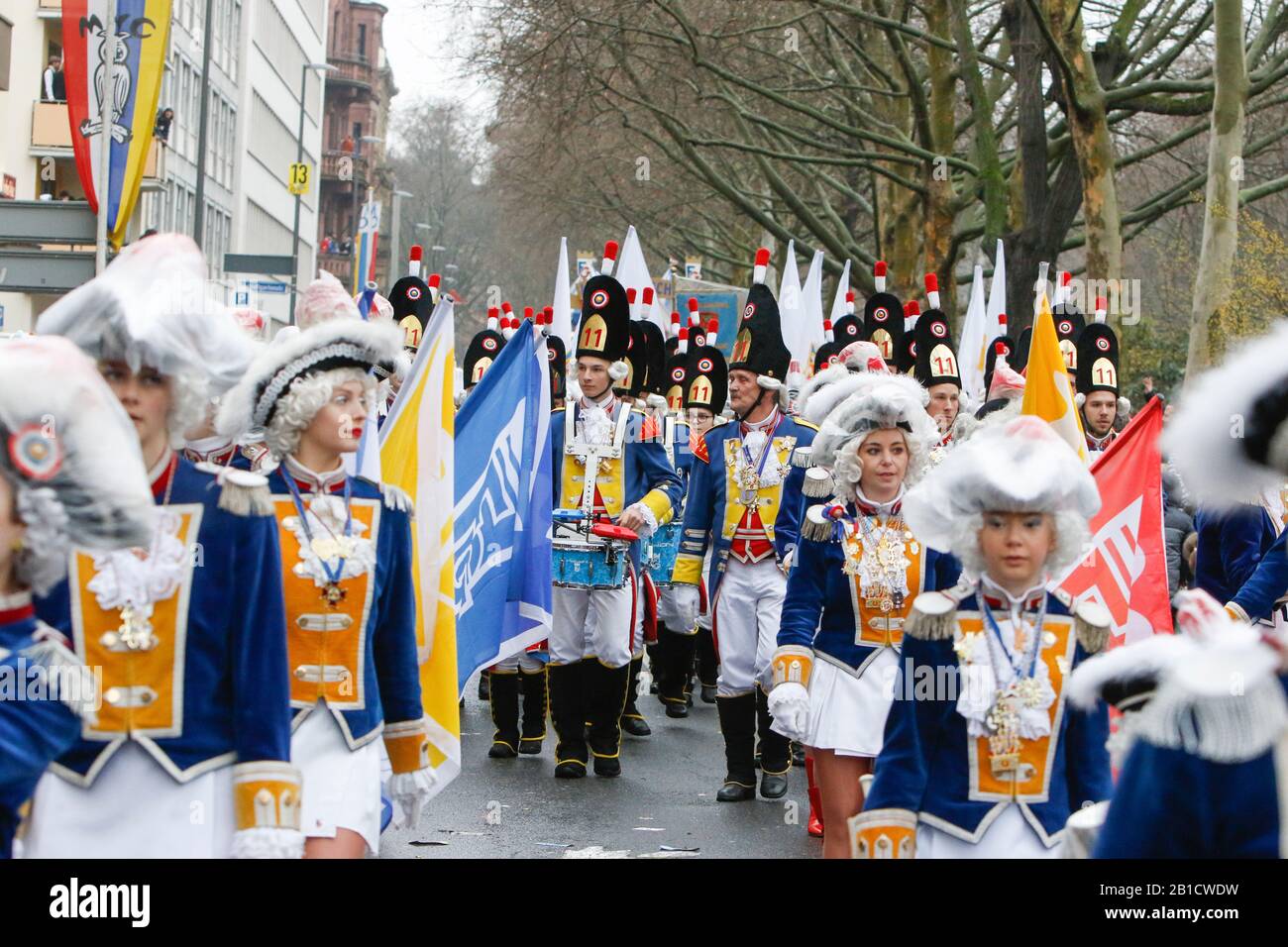 Mainz, Germany. 24th February 2020. Members of the Mainzer Fuesilier-Garde 1953 take part in the the Mainz Rose Monday parade. Around half a million people lined the streets of Mainz for the traditional Rose Monday Carnival Parade. The 9 km long parade with over 9,000 participants is one of the three large Rose Monday Parades in Germany. Stock Photo