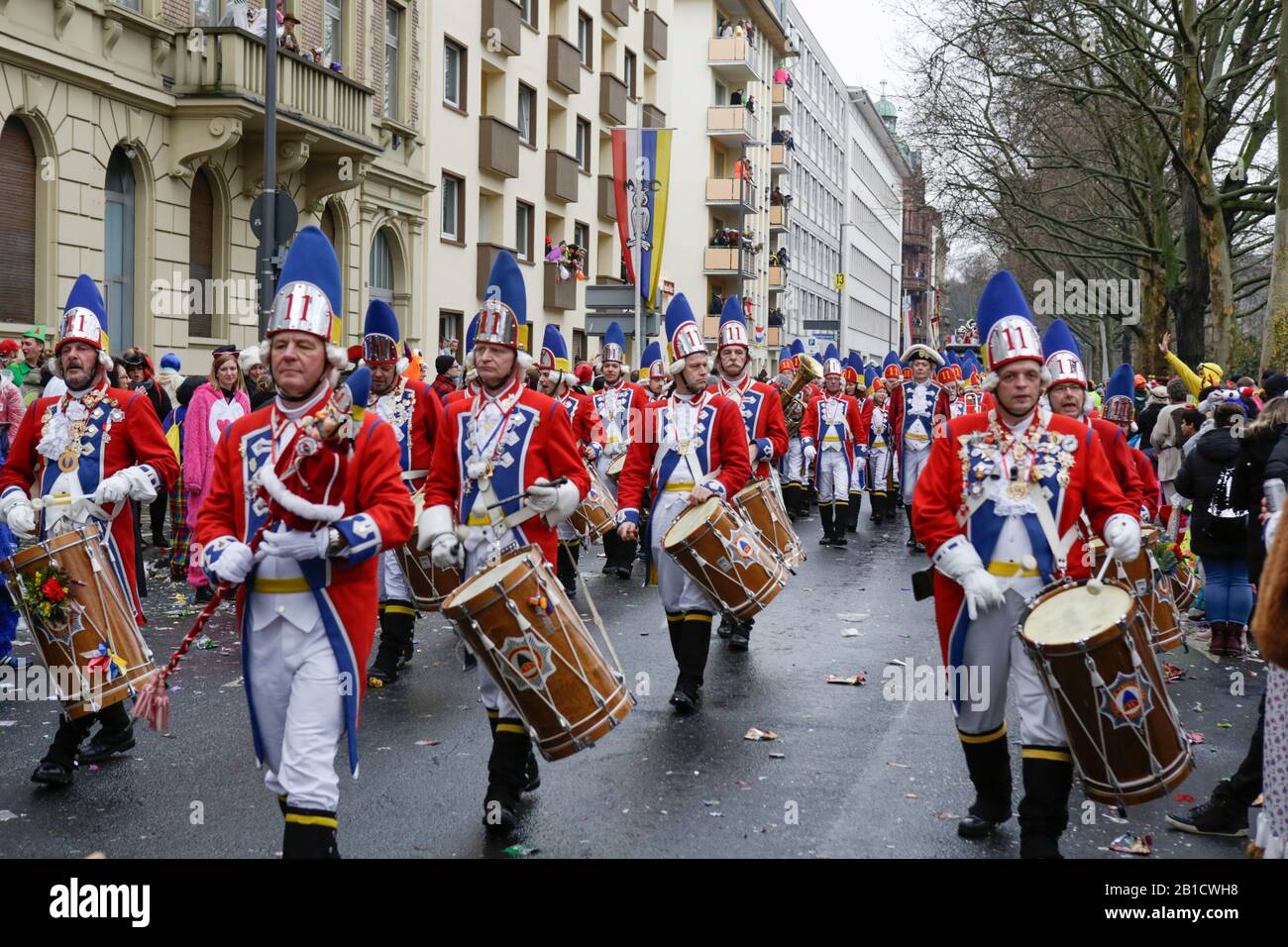 Mainz, Germany. 24th February 2020. Members of the marching band of the Mainzer Prinzengarde take part in the Mainz Rose Monday parade. Around half a million people lined the streets of Mainz for the traditional Rose Monday Carnival Parade. The 9 km long parade with over 9,000 participants is one of the three large Rose Monday Parades in Germany. Stock Photo