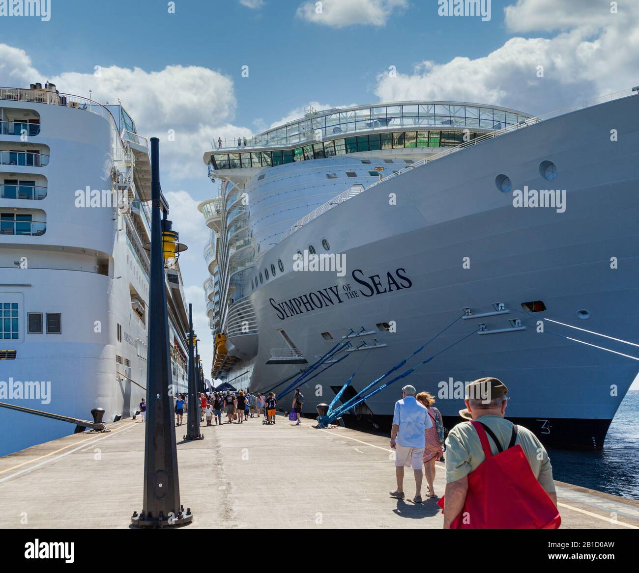 Inside SYMPHONY Yacht • Feadship • 2015 • Owner Bernard Arnault • near  Antibes 