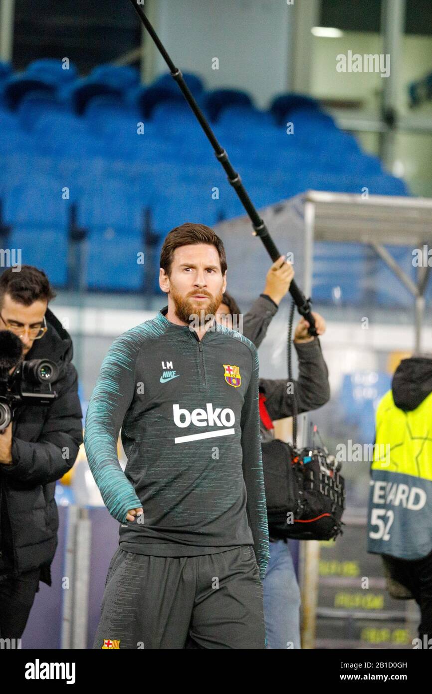 Messi ronaldo 2020 hi-res stock photography and images - Alamy
