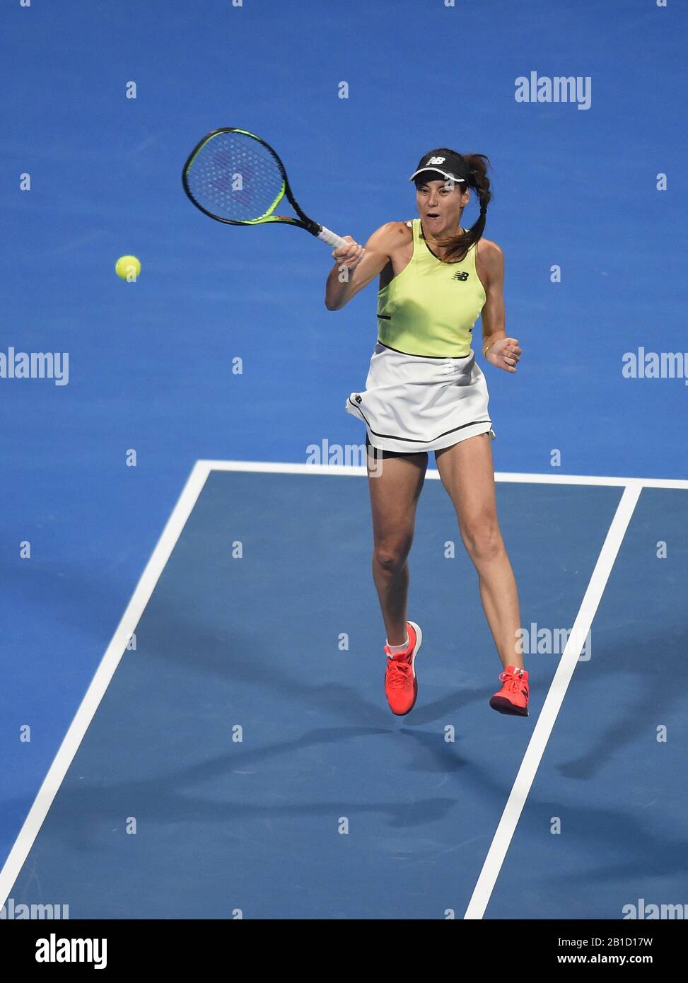 tage ned Trænge ind frill Doha, Qatar. 24th Feb, 2020. Sorana Cirstea of Romania hits a return during  the women's singles first round match against Elena Rybakina of Kazakhstan  at the 2020 WTA Qatar Open tennis tournament