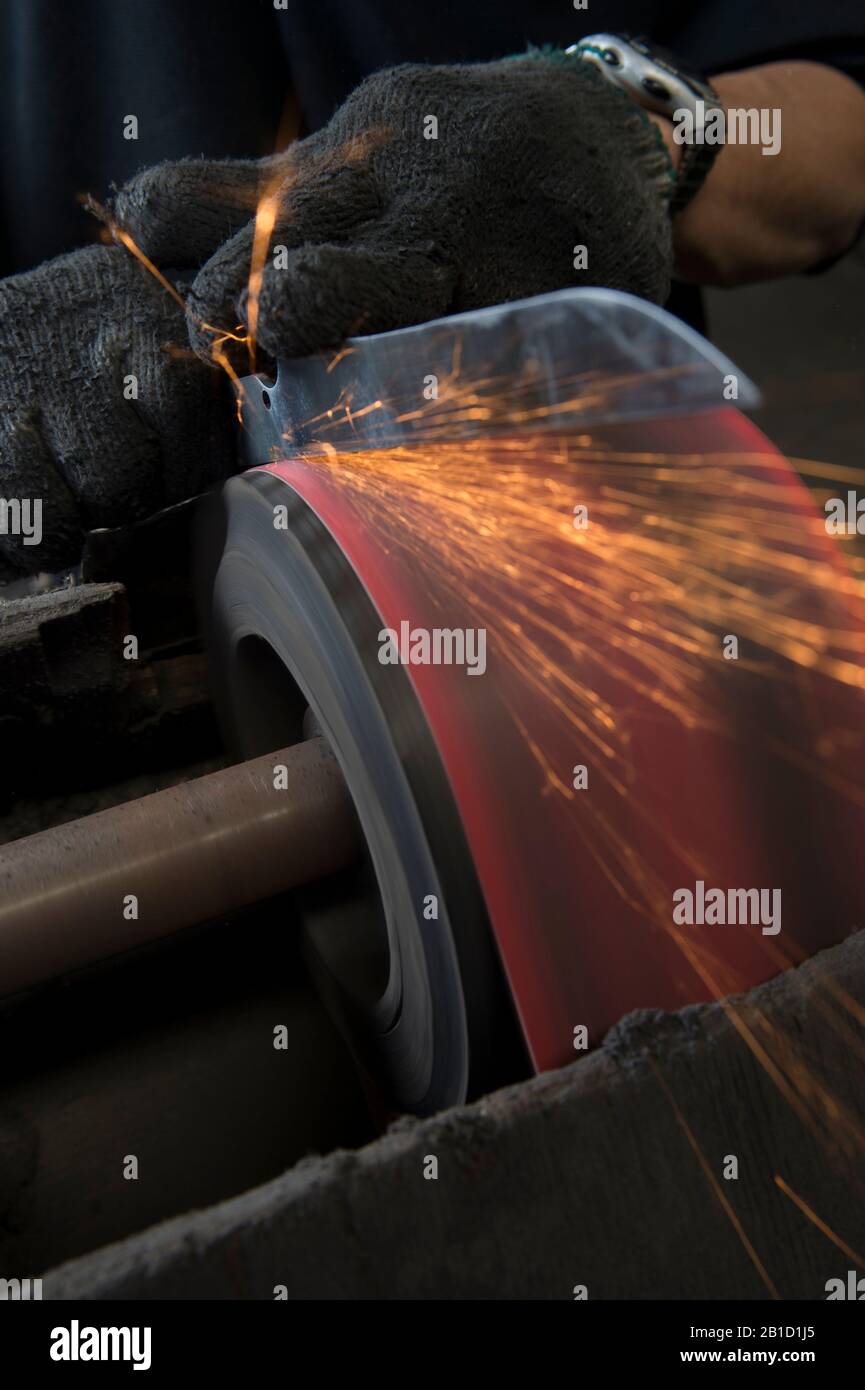 Polishing blade hires stock photography and images Alamy