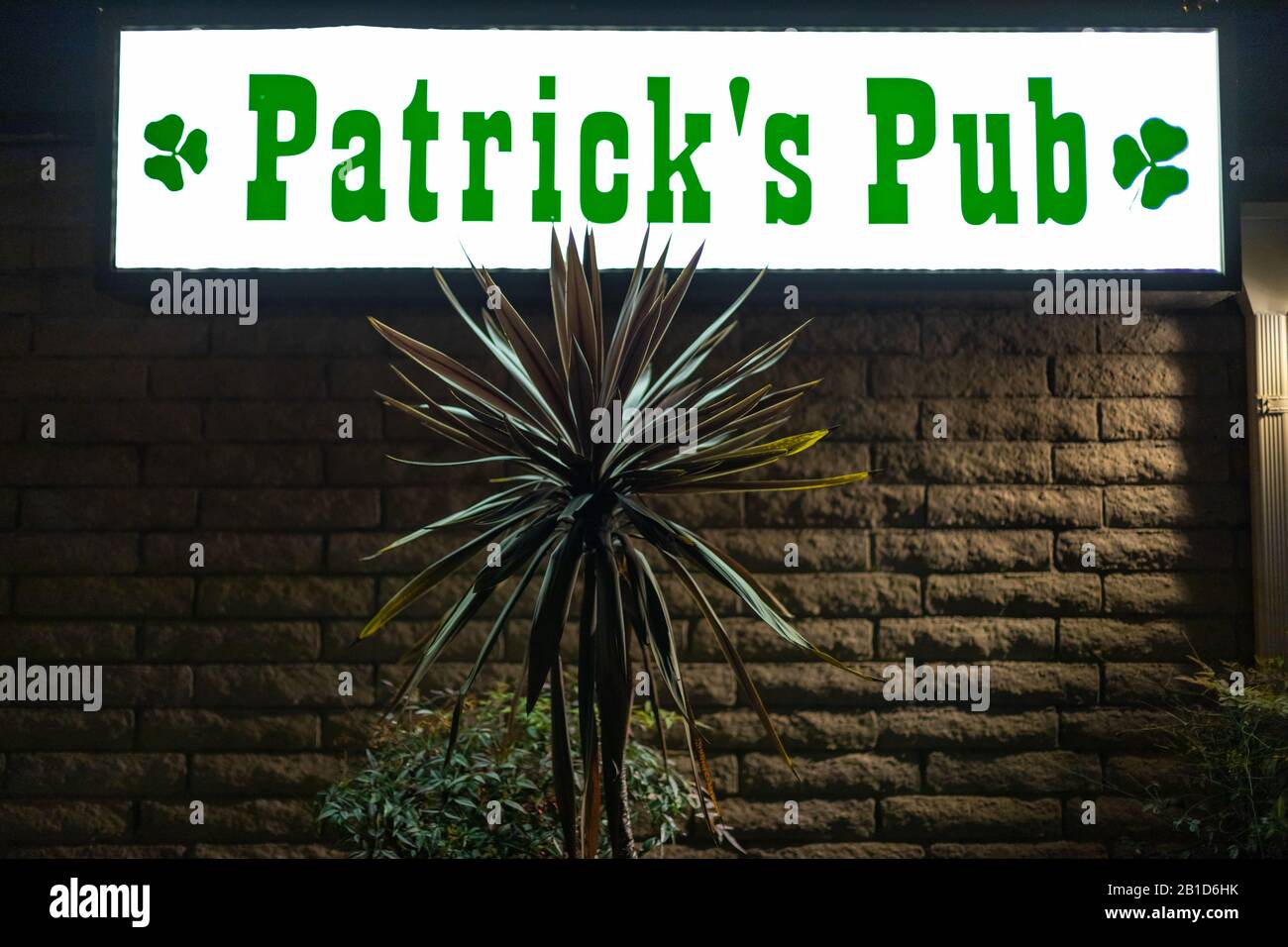 Patrick's Pub is a popular local Irish bar in Costa Mesa, California, USA. Stock Photo