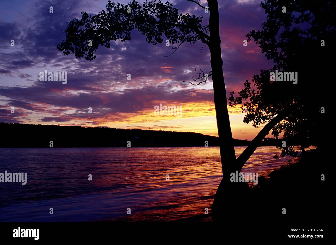 Arkansas River sunset, Dardanelle Lock & Dam, Arkansas Stock Photo Alamy